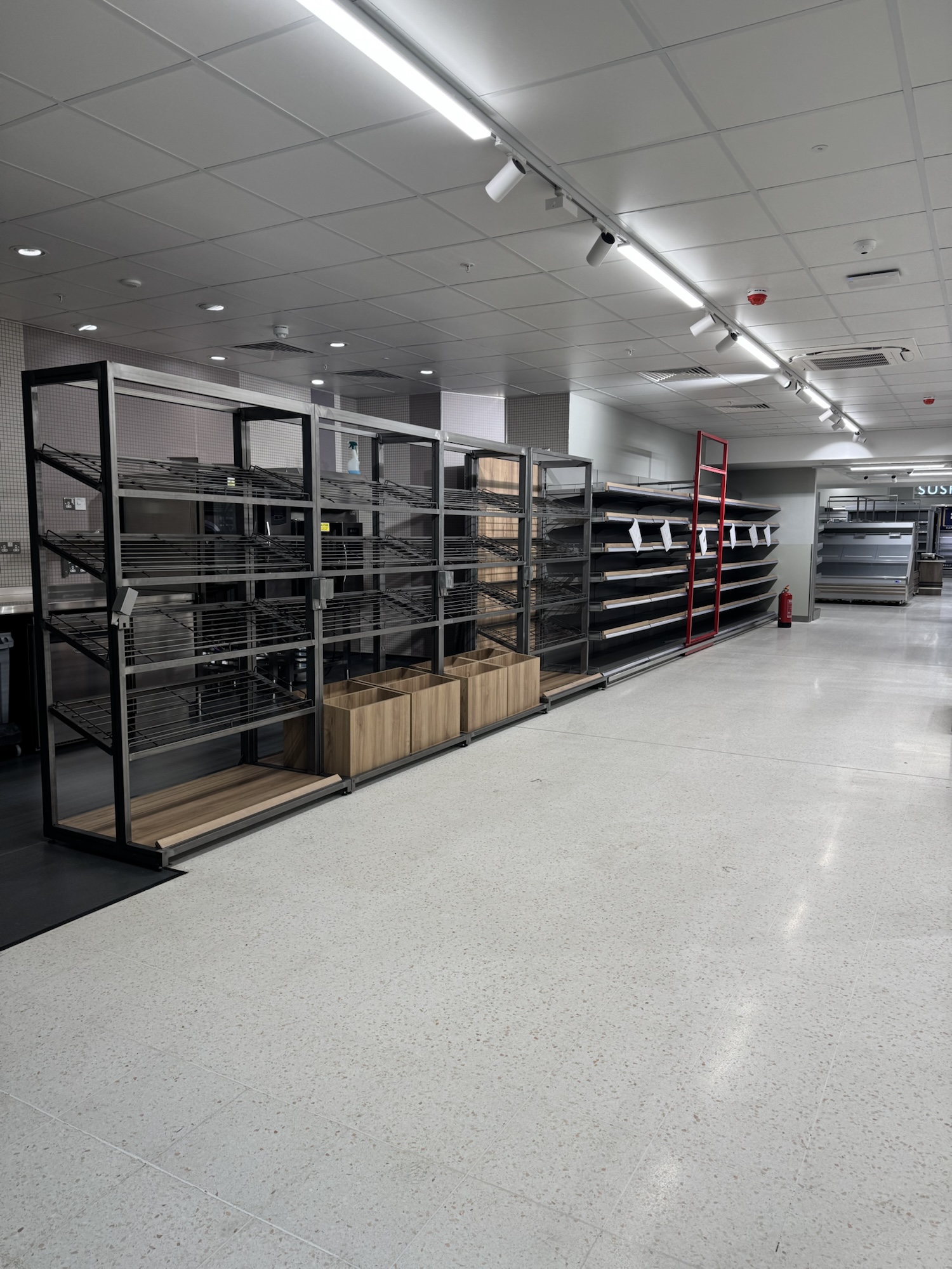 24812F89-F605-4B19-9ED1-66826A607F43 6